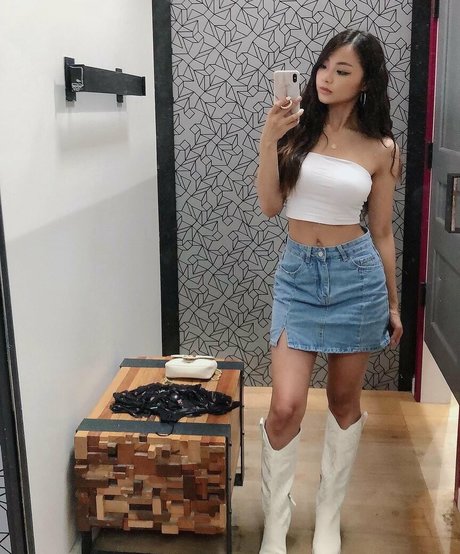 Cindy Phan pornstar top gallery