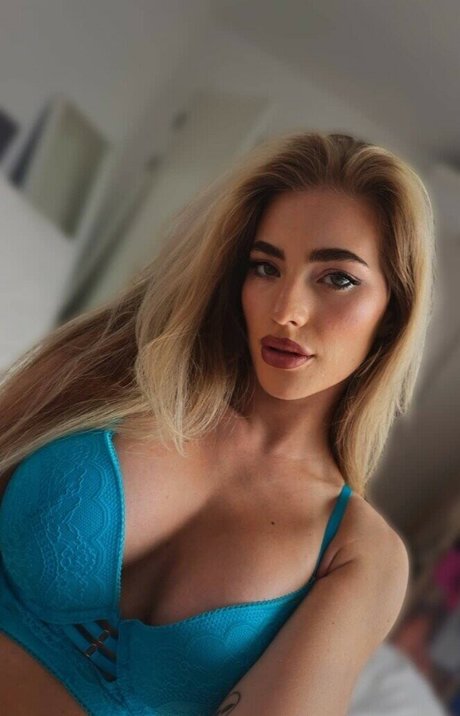 latina solo onlyfans nude pictures