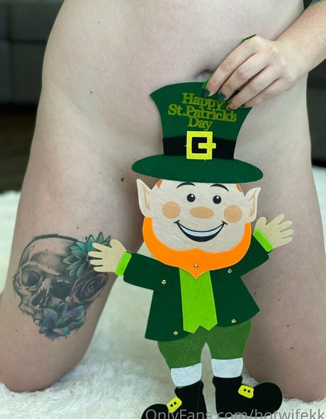 hotwifekk star hd galleries