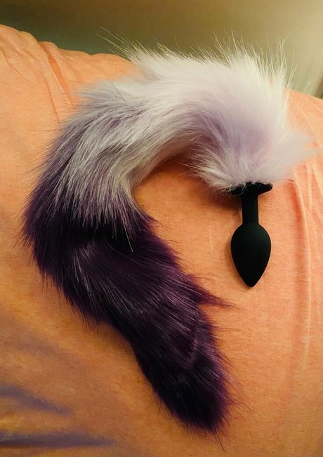 hotwifekk pretty model gallery