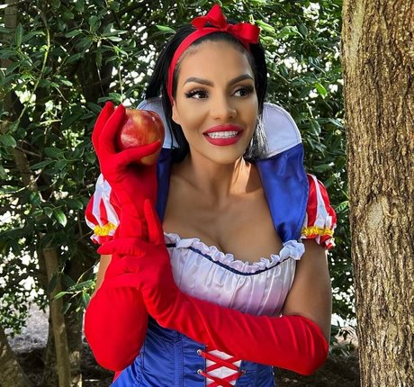 NinaUnrated pornstar high quality image