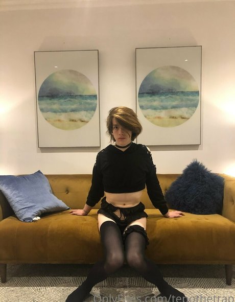 18 year old onlyfans pornographic pics