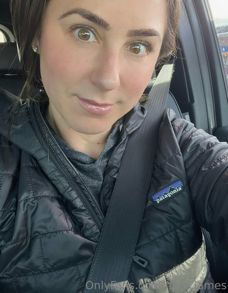 mila james porn model photos