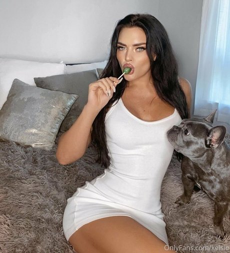 kelsie perfect star photo