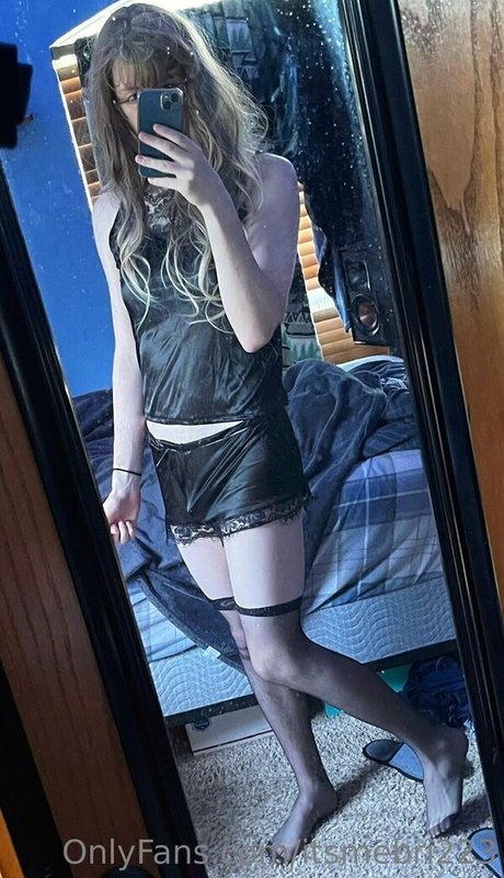 itsmebri223 nude actress gallery