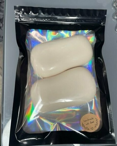 hooters onlyfans art naked image