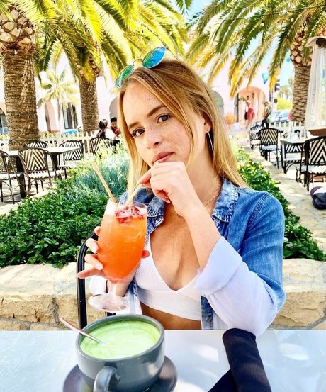 Ryann Shane exclusive model image