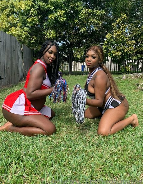 muscle nude onlyfans top img