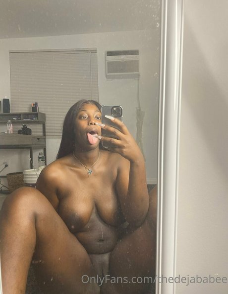 mom onlyfans beautiful nude photo