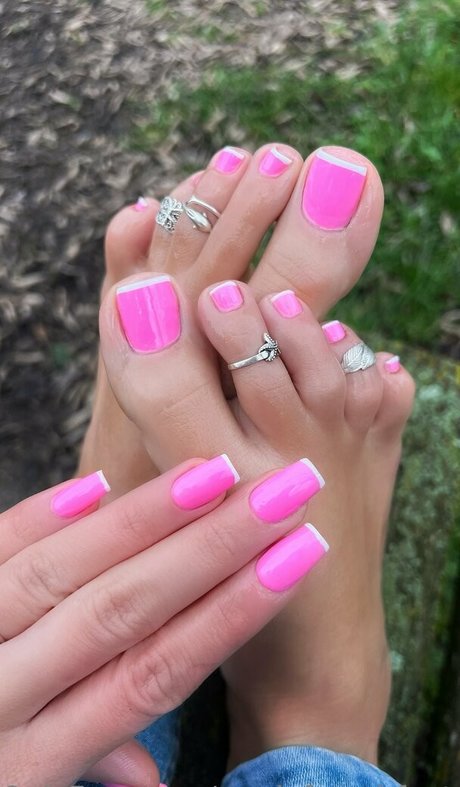 mariefrenchfeetgirlfree model naked archive