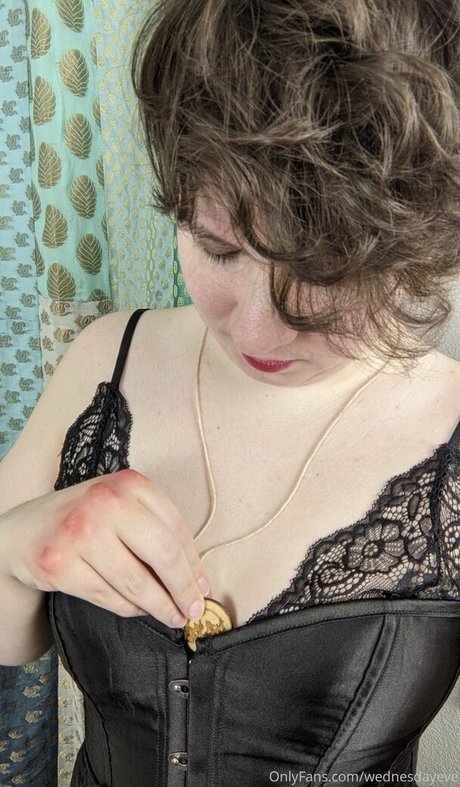 wednesdayeve pretty model images