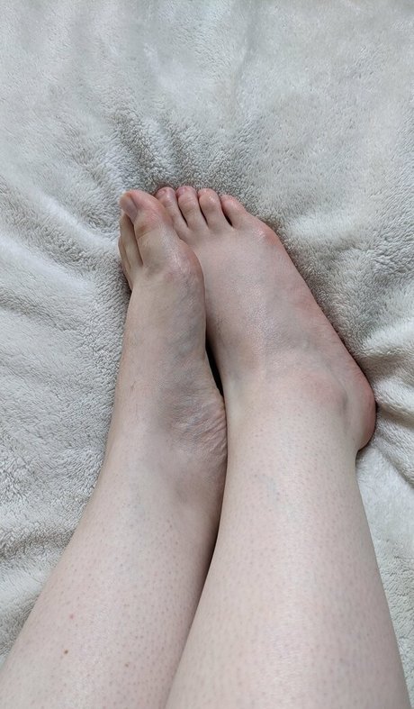 wednesdayeve star nude picture