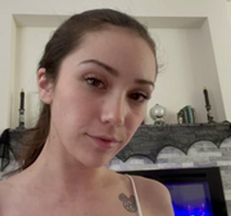 tiny onlyfans sexy naked image