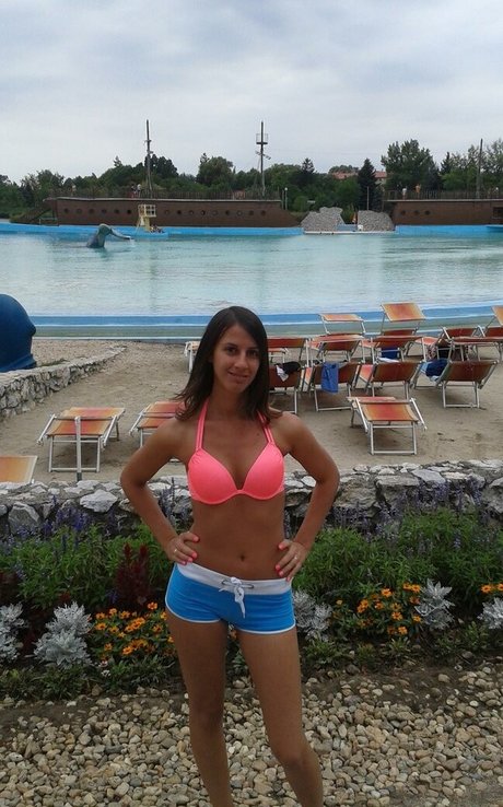 teen asian onlyfans exclusive photos