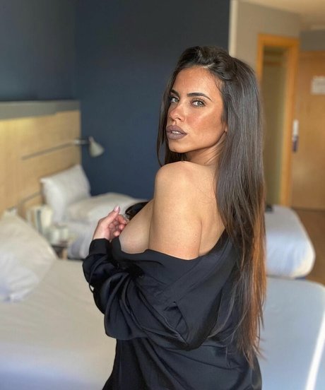 Yai Tejera model free image