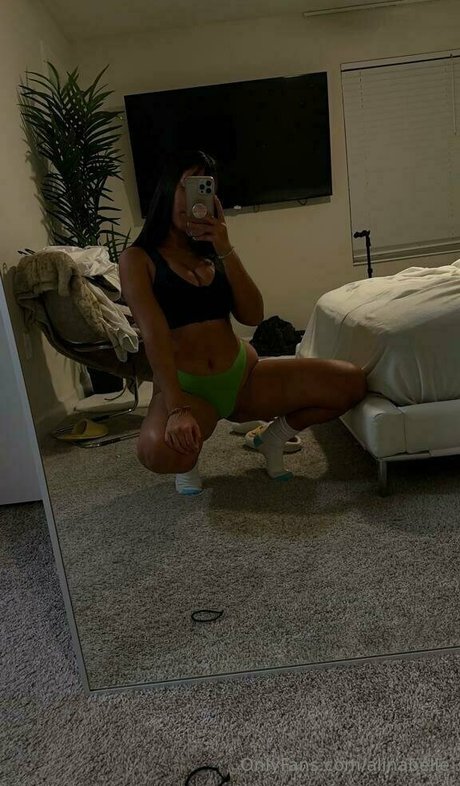 Alinabelle hot actress pictures