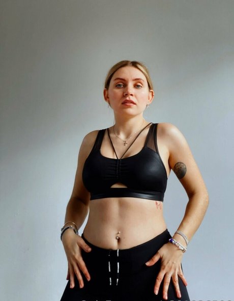 juicy lust pretty pornstar picture