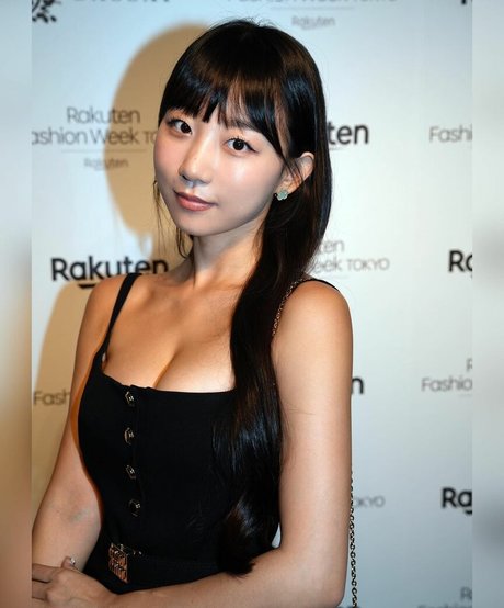 bride onlyfans sex image