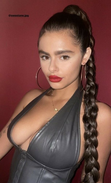 Jacquie Lee nice model photo