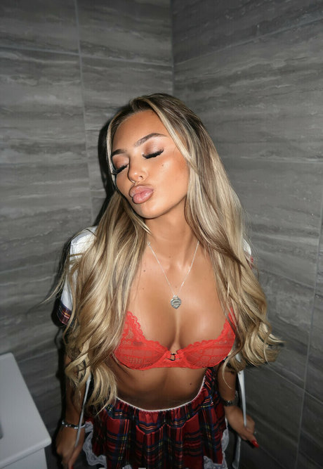 Maddie Grimaldi model adult galleries