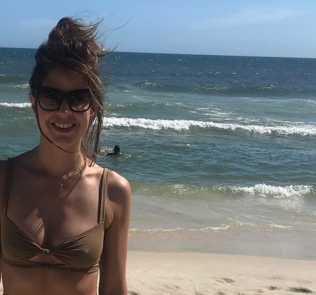 Mariana Santos model beautiful pics