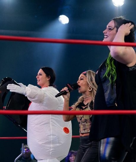 sexy mom onlyfans adult photos