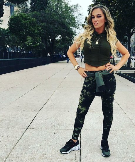 Alisha Edwards pornstar nice pic