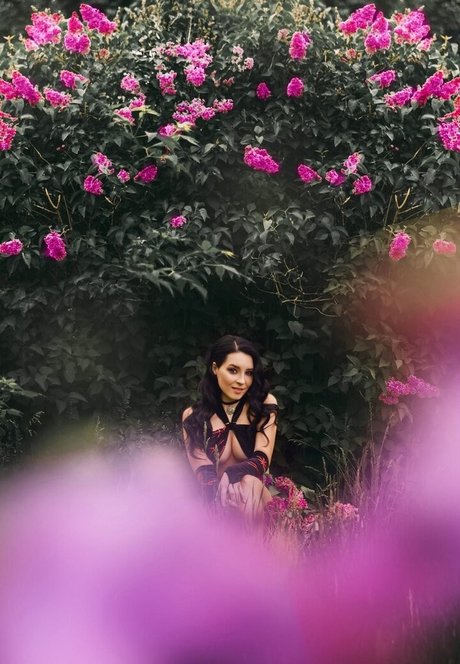 Ann Shakhovskaya star sexy images