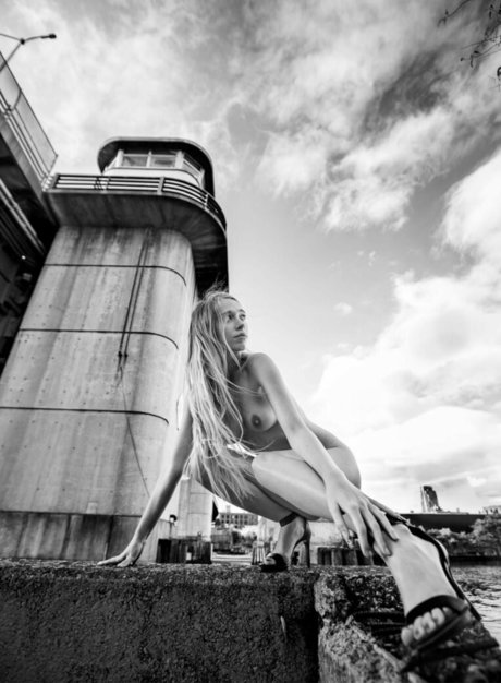 Riley Anne naked actress galleries