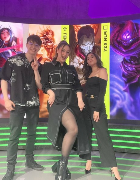 lesbian anal strapon onlyfans sex galleries