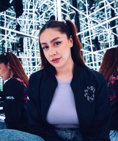 Troubleinc pornstar hd pic