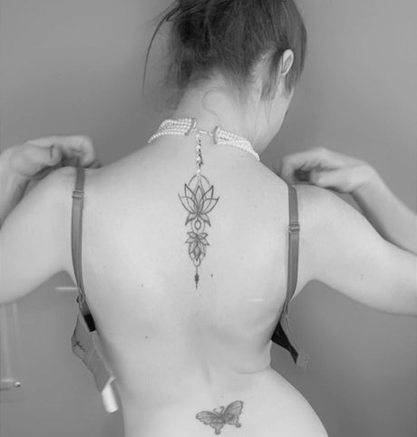 babe brunette onlyfans beautiful nude pics