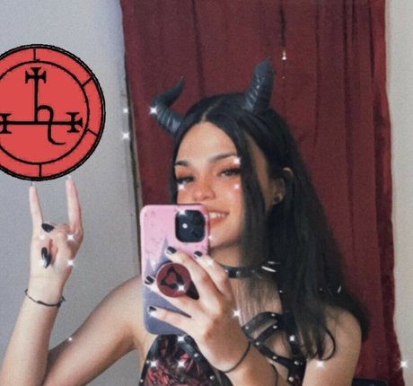 ComradeLilith sex star img