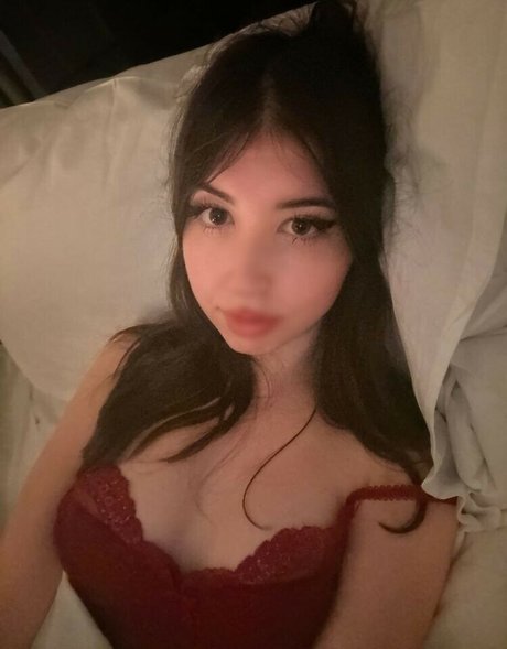 Claumarii Claudicloud sexy model pics