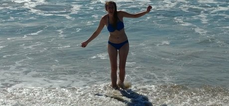 CrystAAHHL model sex images