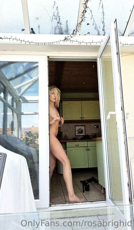 blonde hot wife onlyfans beautiful xxx pic