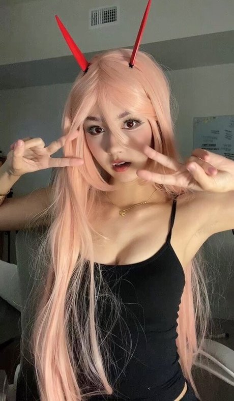 Amiechikin model adult pics