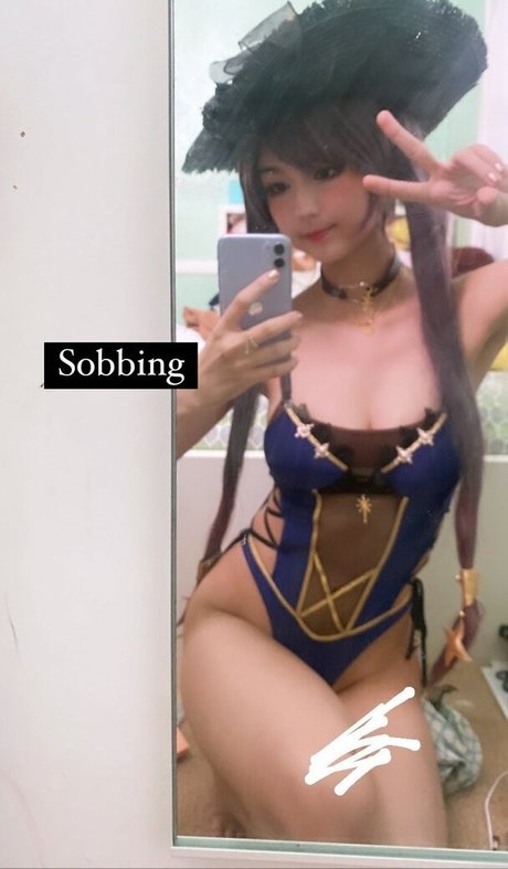 Amiechikin pornographic model photo