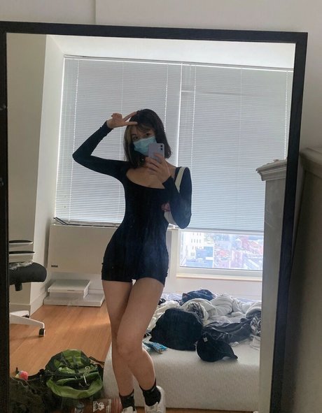 Amiechikin nudes actress img