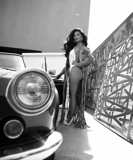 Nicole Scherzinger star hd img