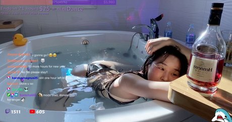 young asian onlyfans beautiful xxx pic