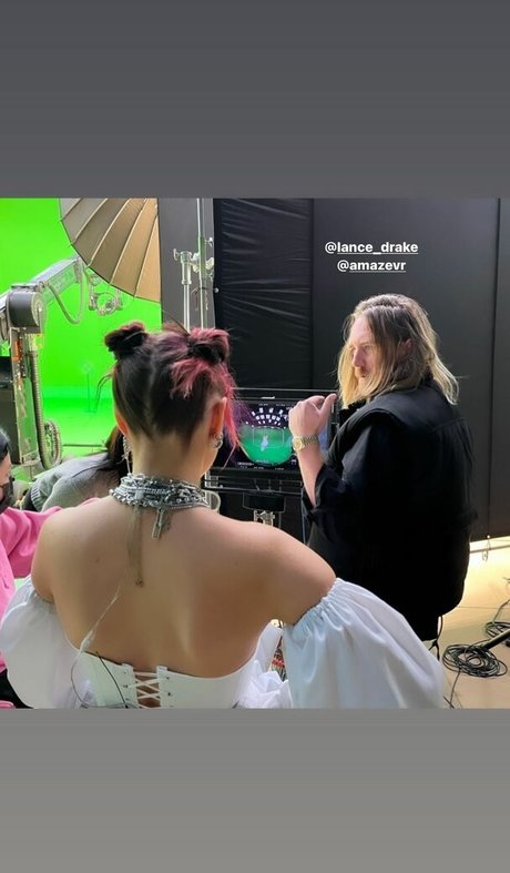 Taylor Upsahl adult model pics