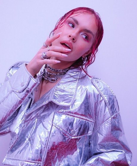 Taylor Upsahl hot model pics