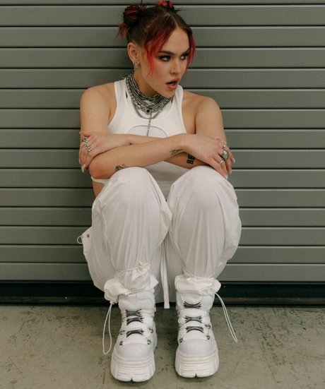 Taylor Upsahl pornstar art img