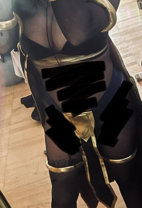 Tiffany Lockheart hot actress picture