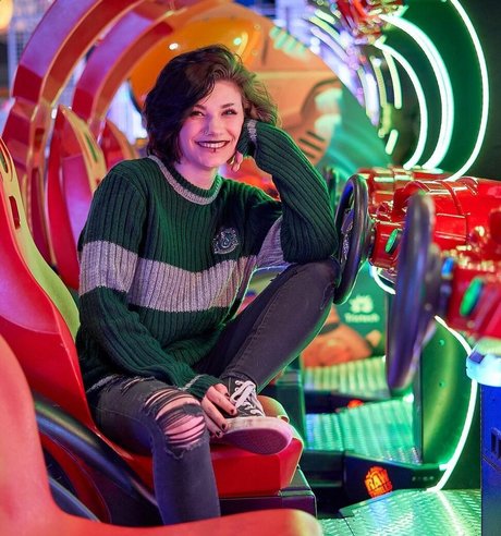 Indigoo star porn galleries