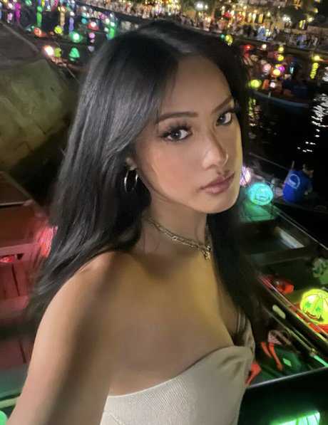 Gabby hua model perfect pictures