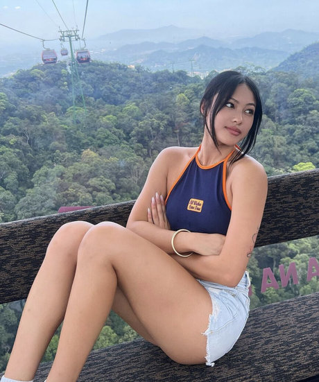 Gabby hua nudes model gallery