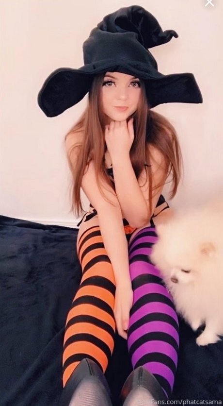 Danni Meow model hot galleries