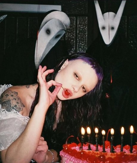 Zheani Sparkes naked pornstar pics